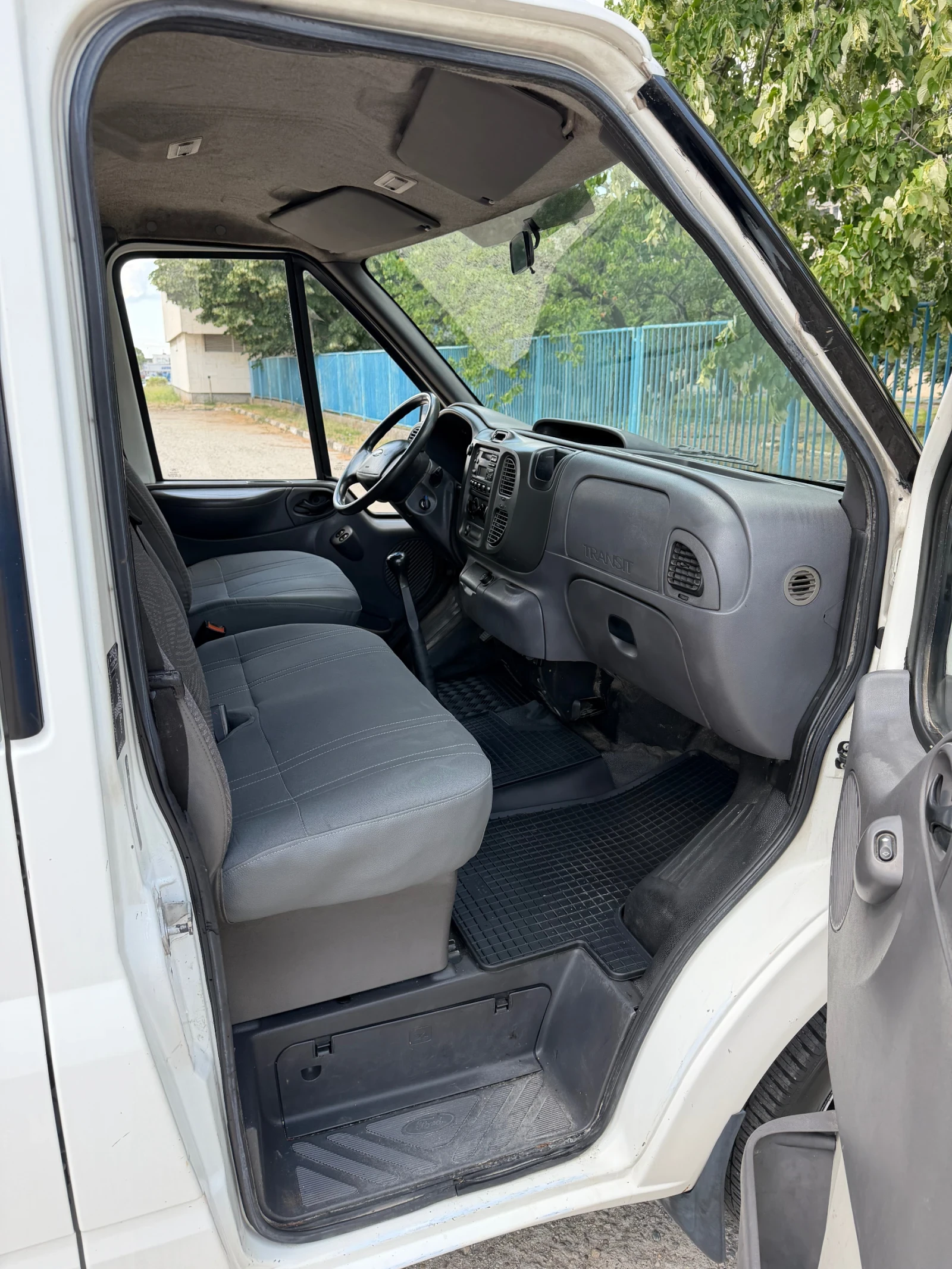 Ford Transit 2.4* ИТАЛИЯ* 7 места, снимка 13 - Бусове и автобуси - 55177795