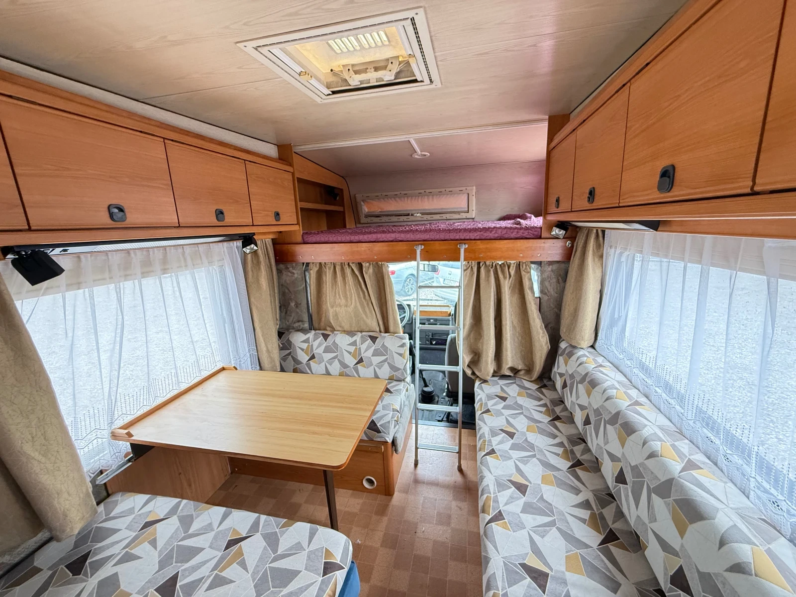 Кемпер Burstner Iveco 2.5TD-92PS - изображение 9