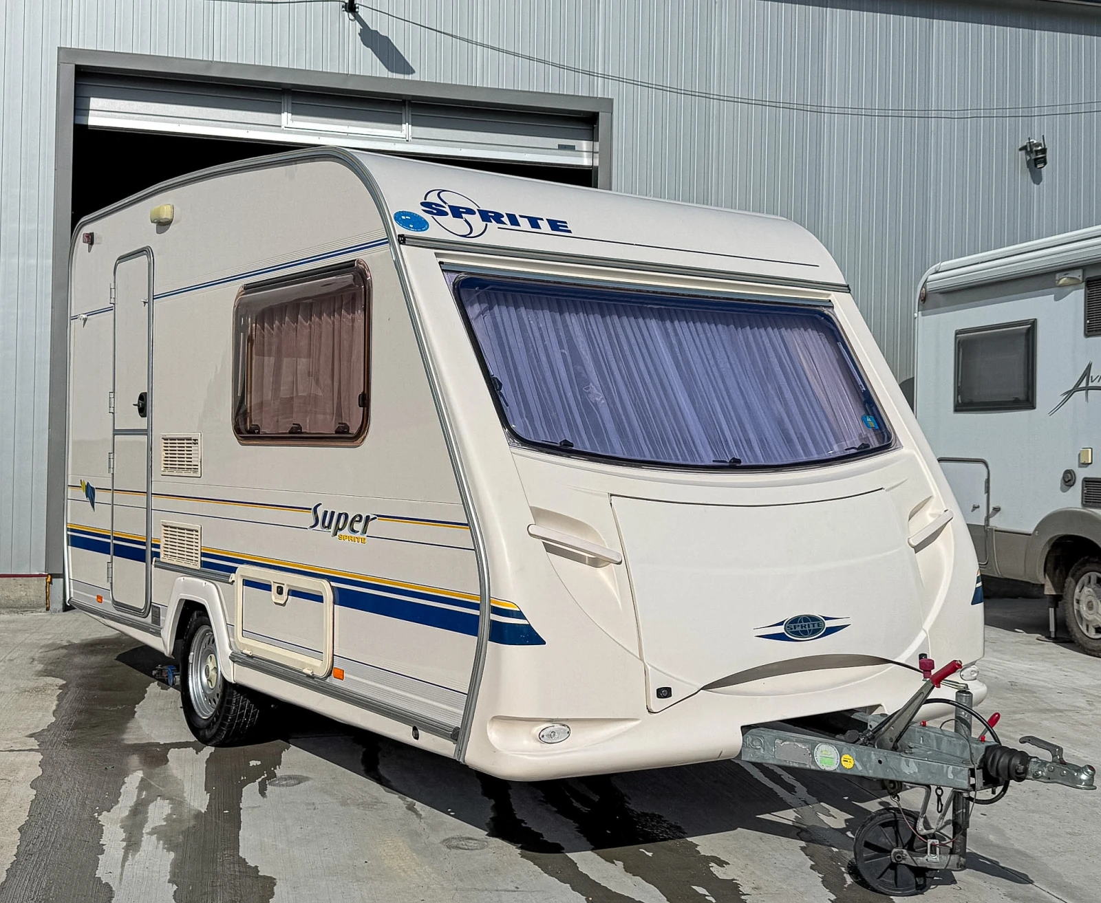 Каравана Sprite Super 390
