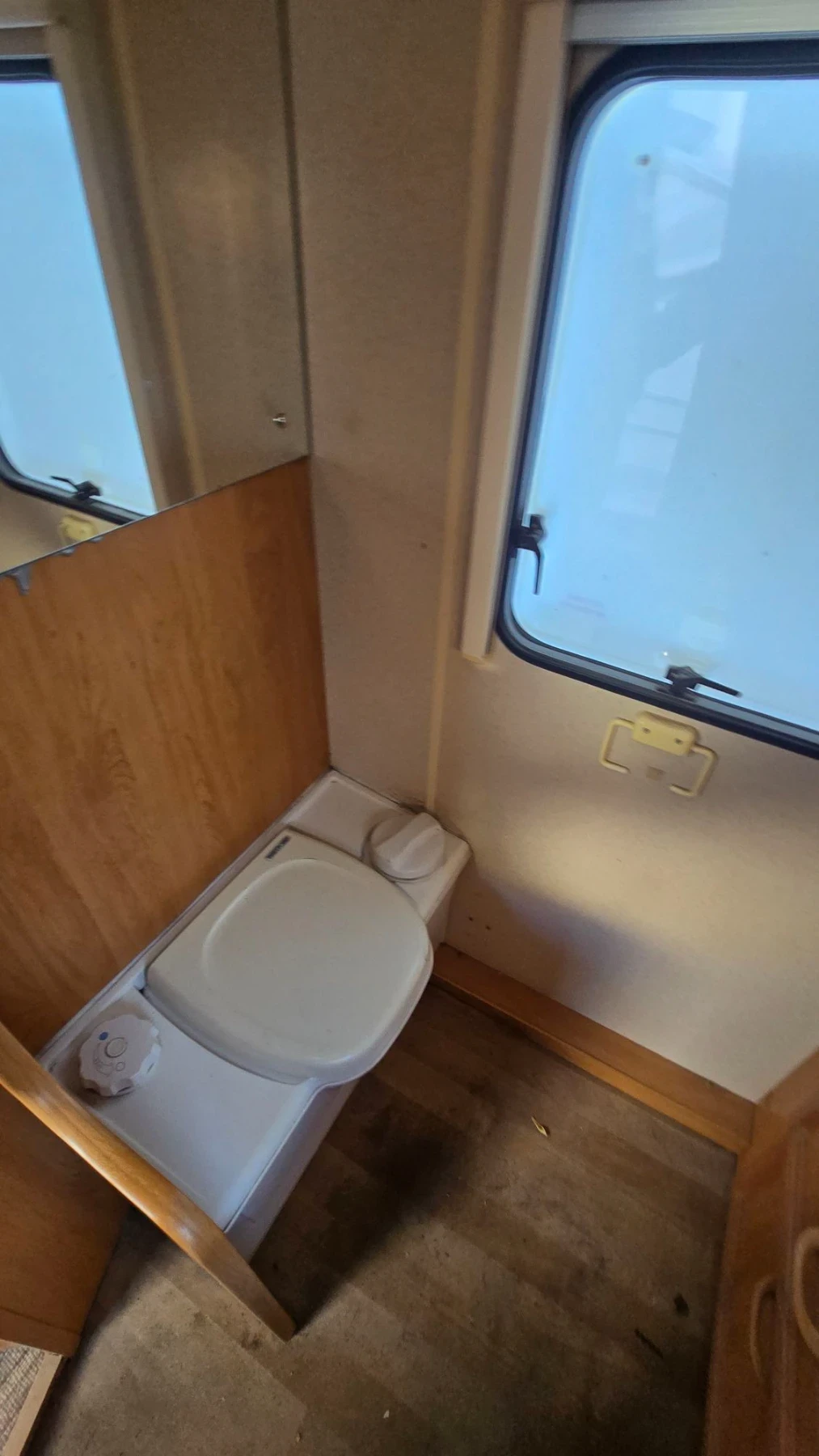 �������� ABI �������� 2004�.������� | Mobile.bg � ����������� 10