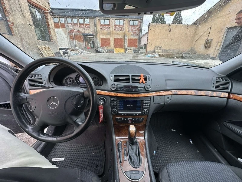 Mercedes-Benz E 350 I#272KC#4-MATIC#HA ЧАСТИ!, снимка 9 - Автомобили и джипове - 44958306