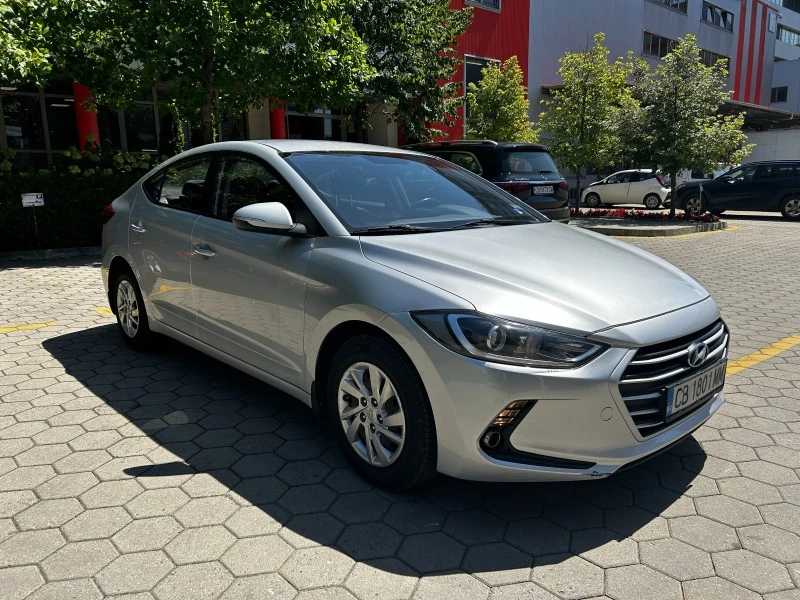 Hyundai Elantra 1.6i MPI, снимка 5 - Автомобили и джипове - 46756605