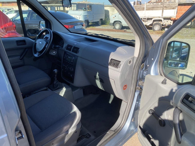 Ford Connect 1.8i БЕНЗИН, снимка 9 - Автомобили и джипове - 47379595