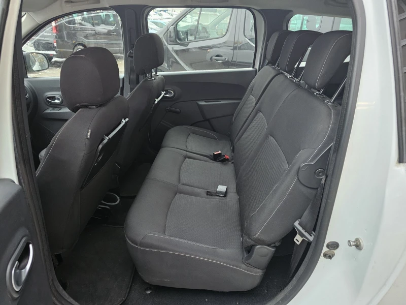 Dacia Lodgy 1.3 TCe 130, снимка 11 - Автомобили и джипове - 48681484