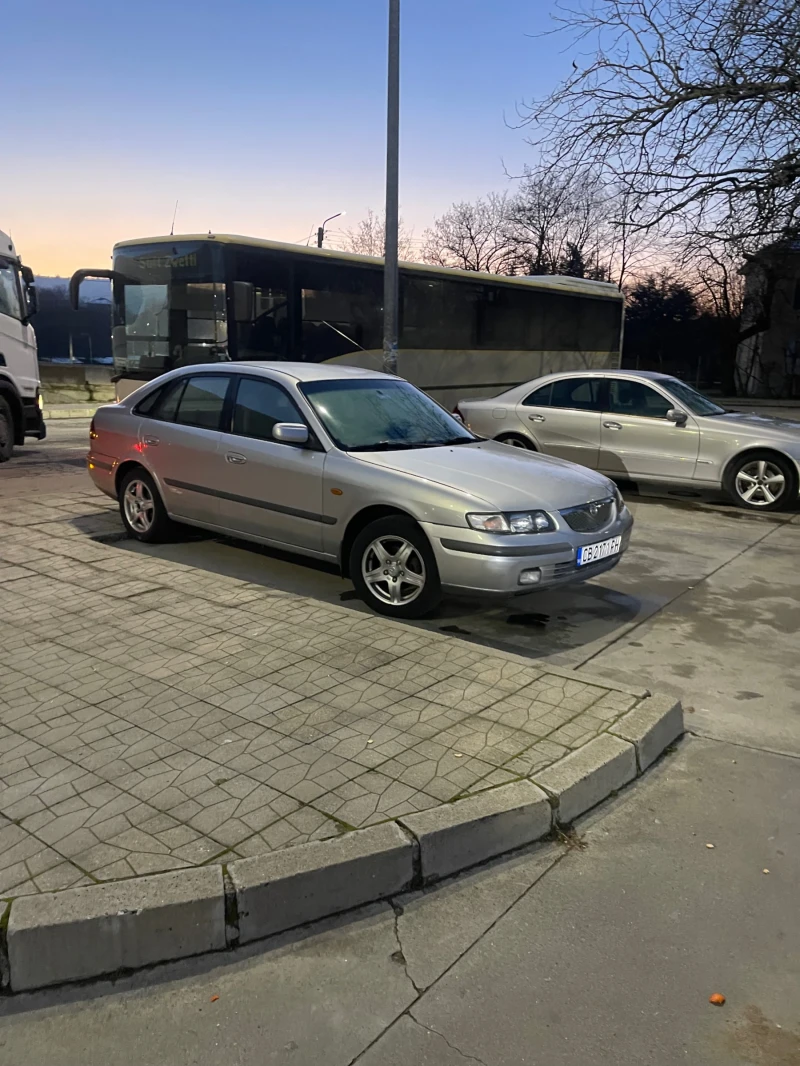 Mazda 626, снимка 11 - Автомобили и джипове - 48726808