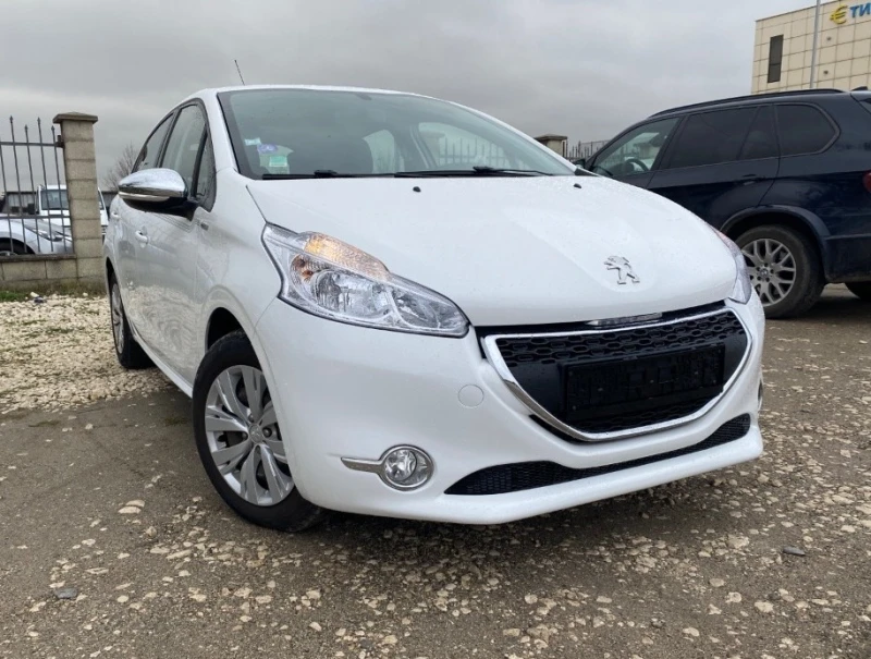 Peugeot 208 1.2, снимка 2 - Автомобили и джипове - 48983765