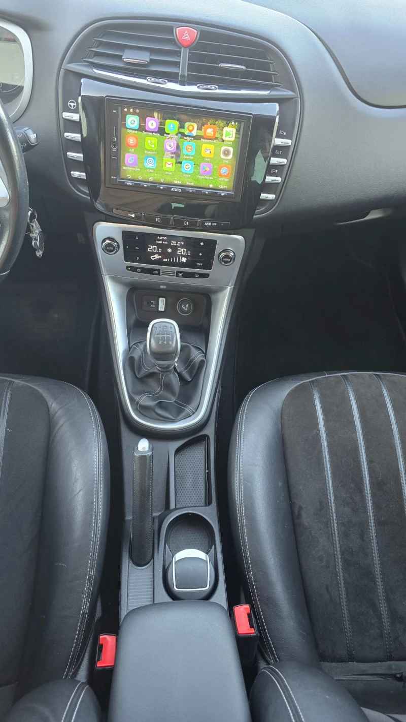 Lancia Delta, снимка 11 - Автомобили и джипове - 52449242