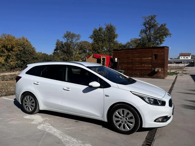 Kia Ceed 1.4 газ, снимка 9 - Автомобили и джипове - 52517500