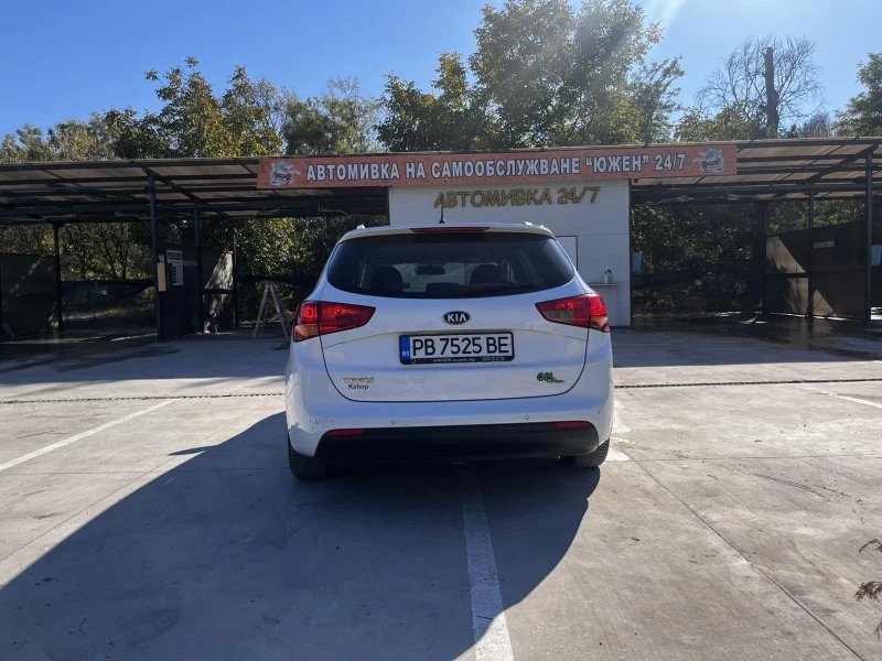 Kia Ceed 1.4 газ, снимка 7 - Автомобили и джипове - 52517500