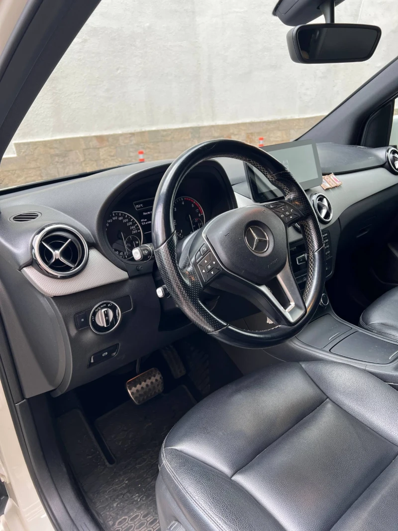 Mercedes-Benz B 220 2.2 CDI Panorama, снимка 9 - Автомобили и джипове - 52755149