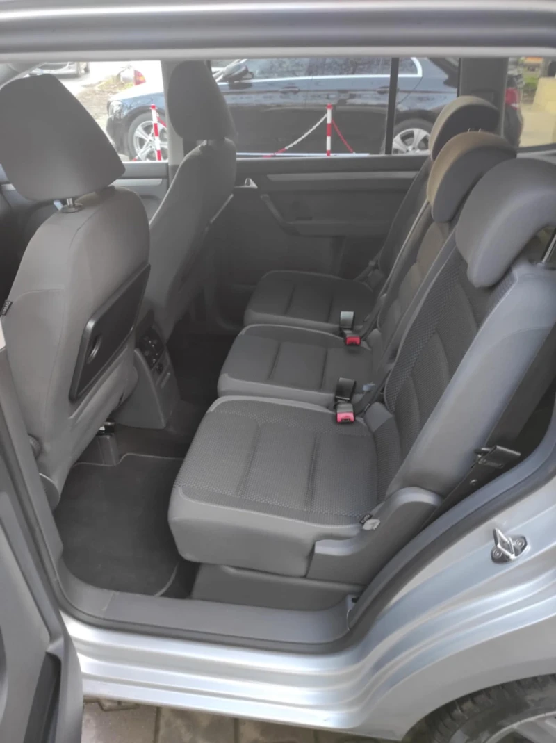 VW Touran, снимка 9 - Автомобили и джипове - 53090668