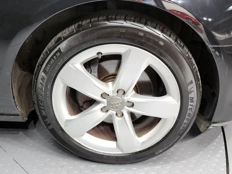 Audi A6 2.0 TDI Dynamic C7 - изображение 5