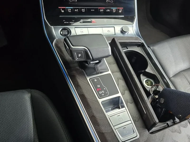 Audi A6 2.0 TFSI - САМО 30% АВАНС, снимка 17 - Автомобили и джипове - 56293775