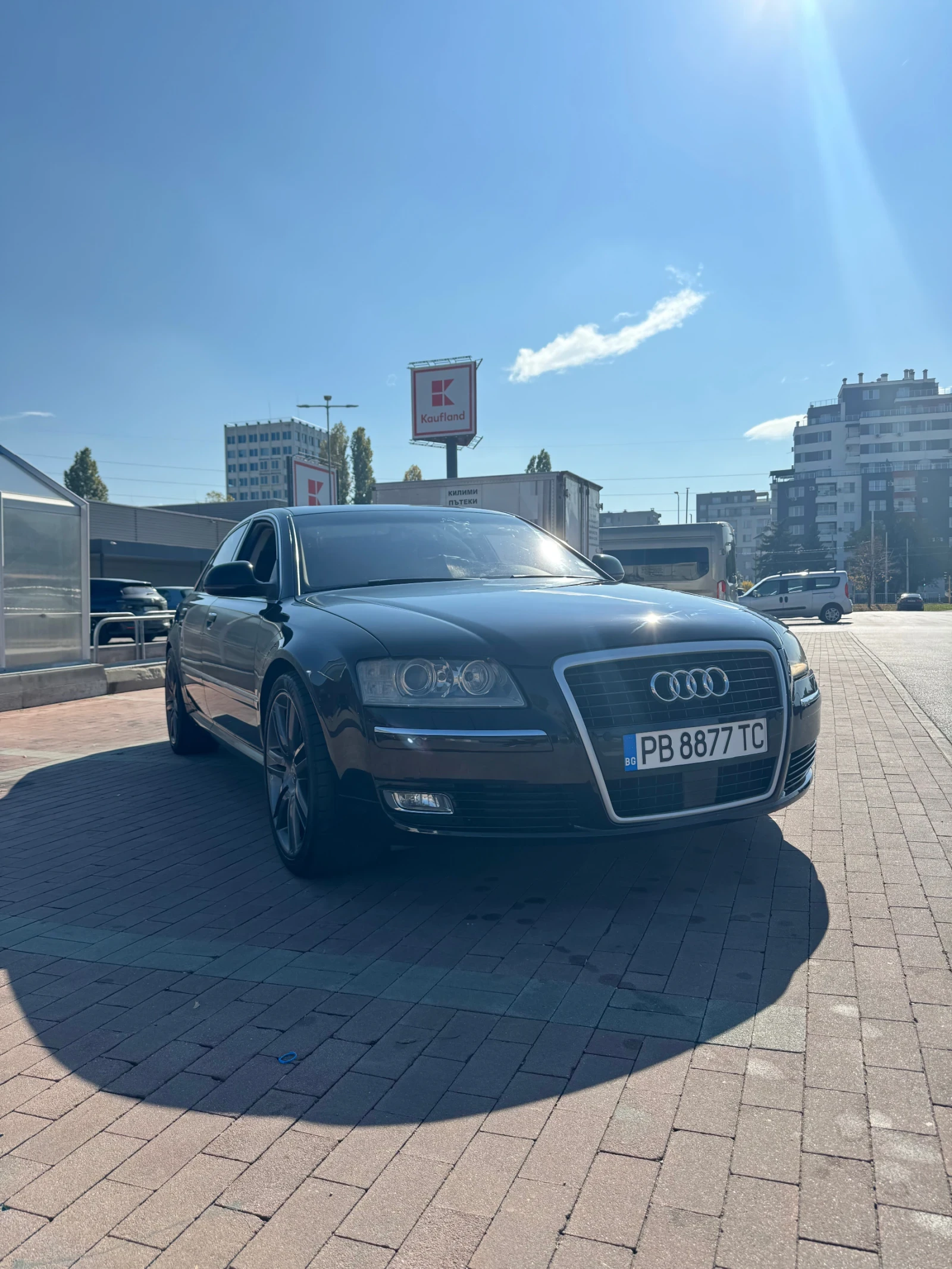 Audi A8 D3, снимка 1