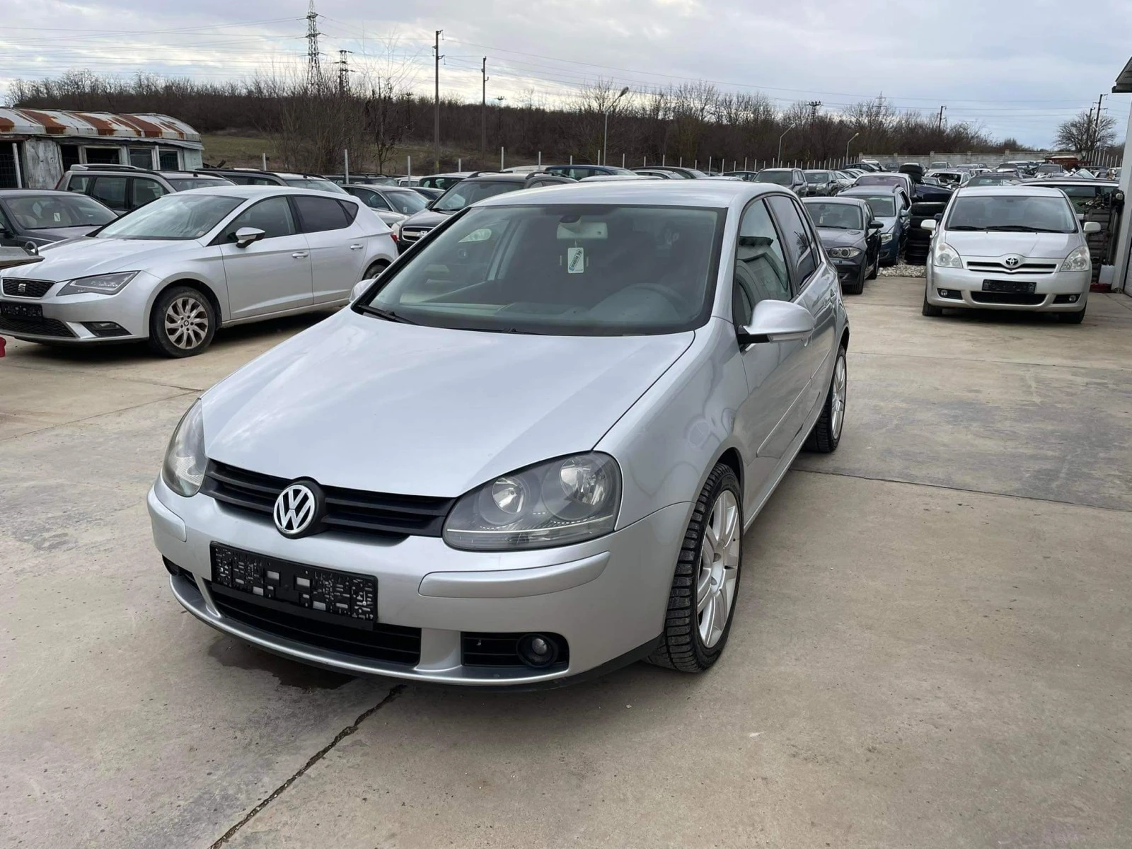 VW Golf 2.0tdi 140k.c UNIKAT - изображение 2