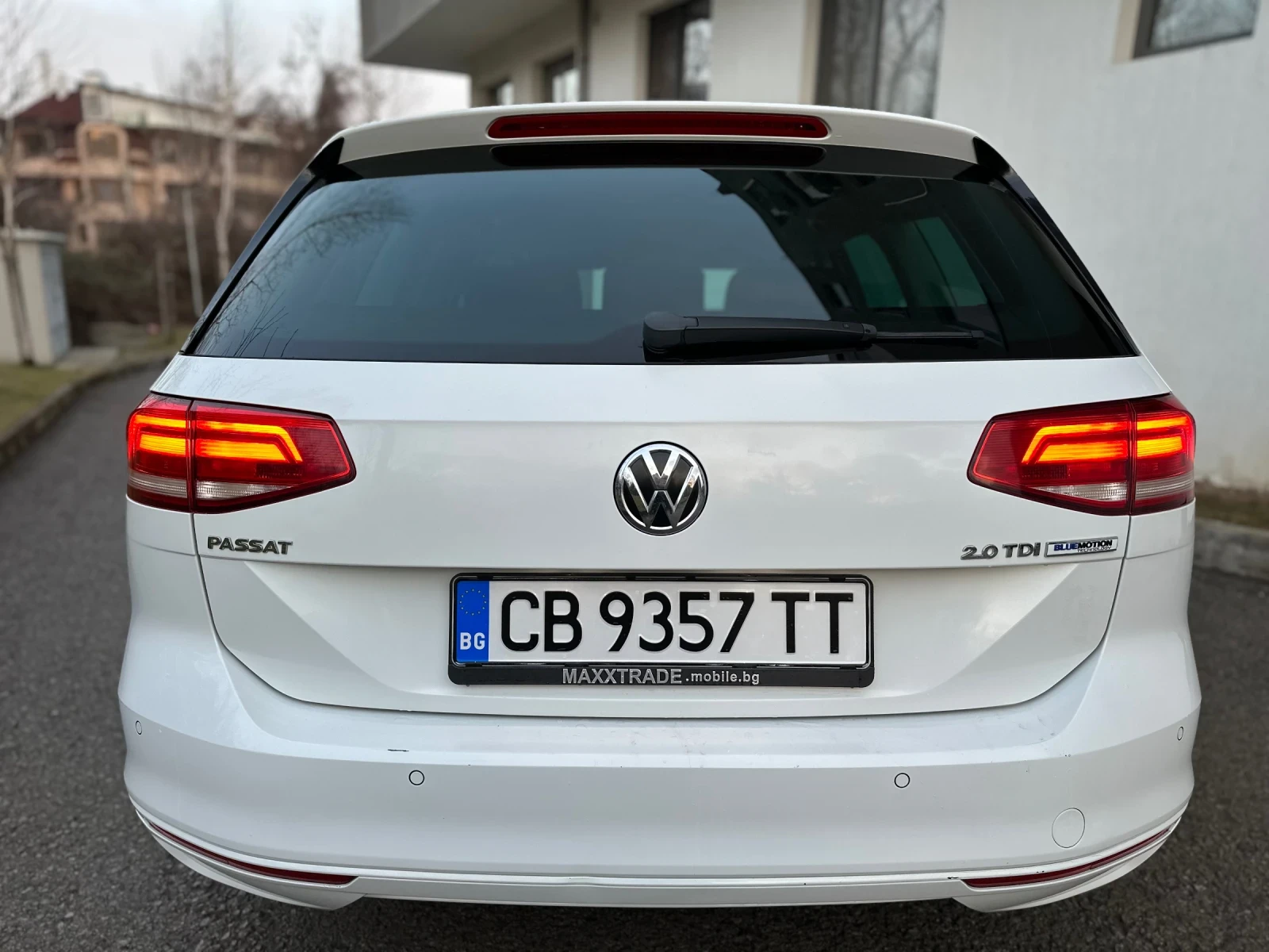 VW Passat 2.0TDI / DSG / NAVI - изображение 6