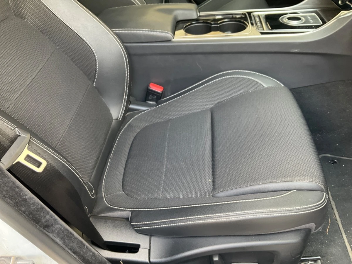 Jaguar XE 20d R-Sport AWD 4x4   | Mobile.bg   15