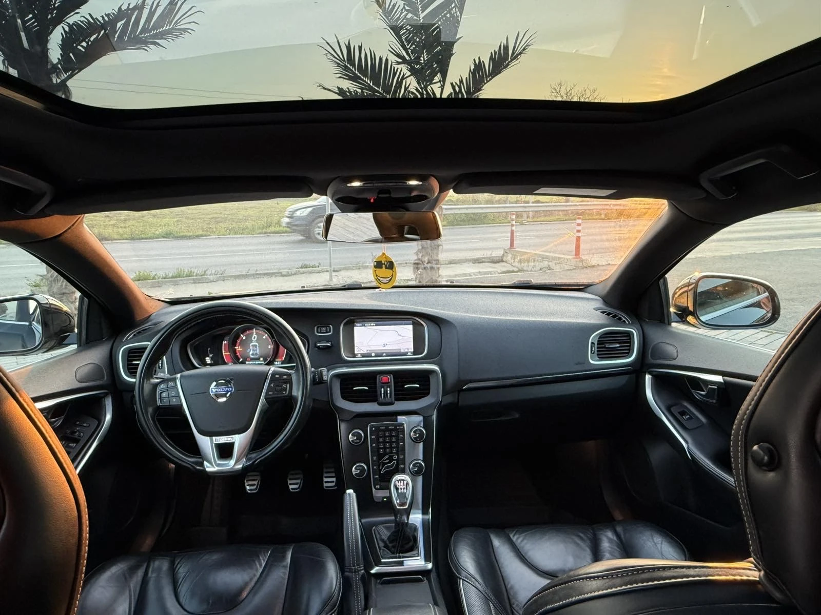 Volvo V40 1.6 D2 R-design, Full options | Mobile.bg   5