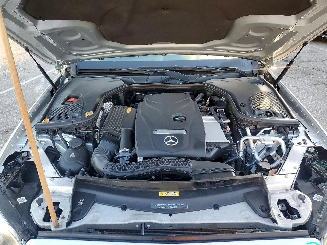 Mercedes-Benz E 300 DIGITAL* AMBIENT* BURMESTER* , снимка 11 - Автомобили и джипове - 53726056