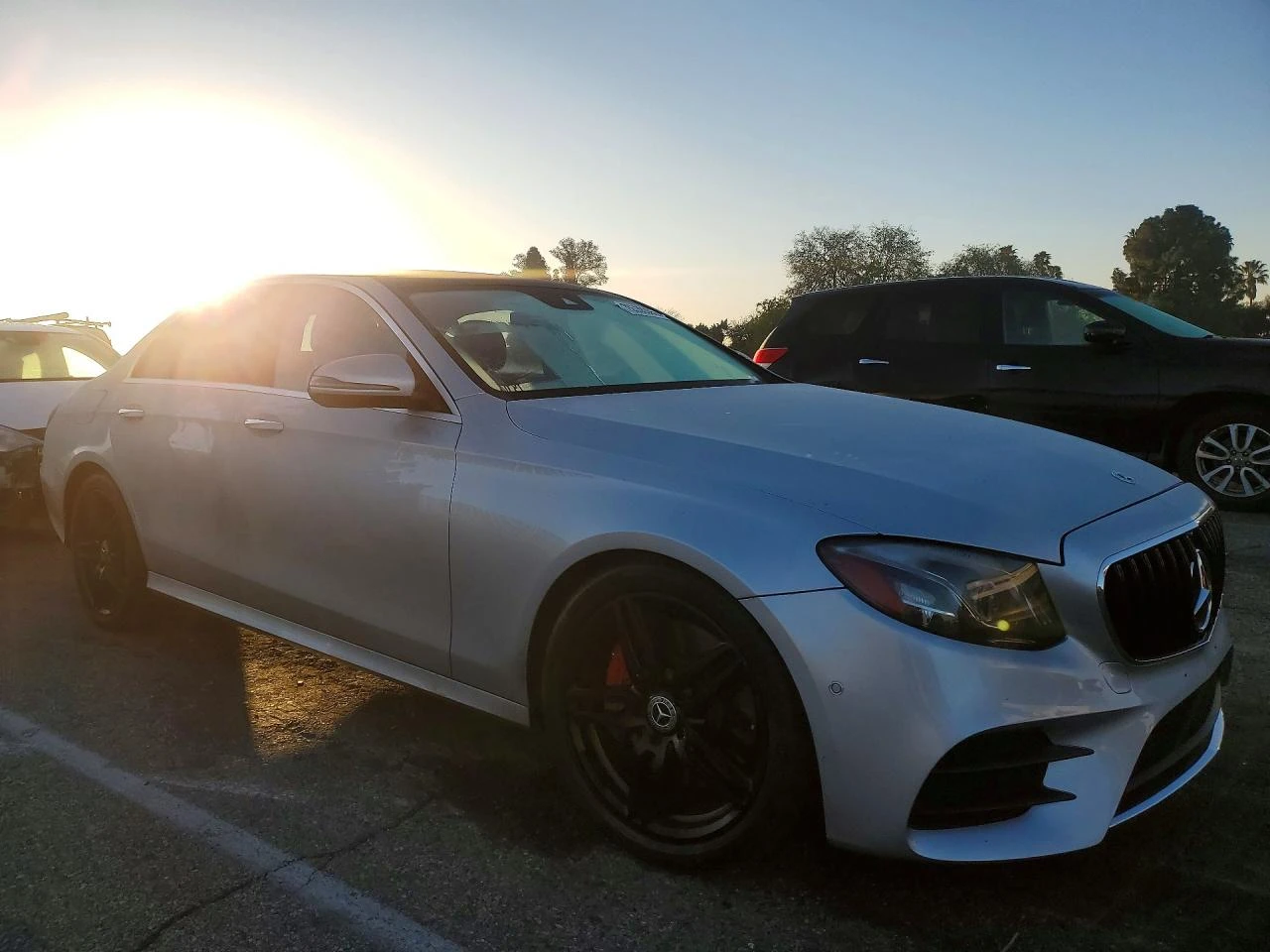 Mercedes-Benz E 300 DIGITAL* AMBIENT* BURMESTER* 