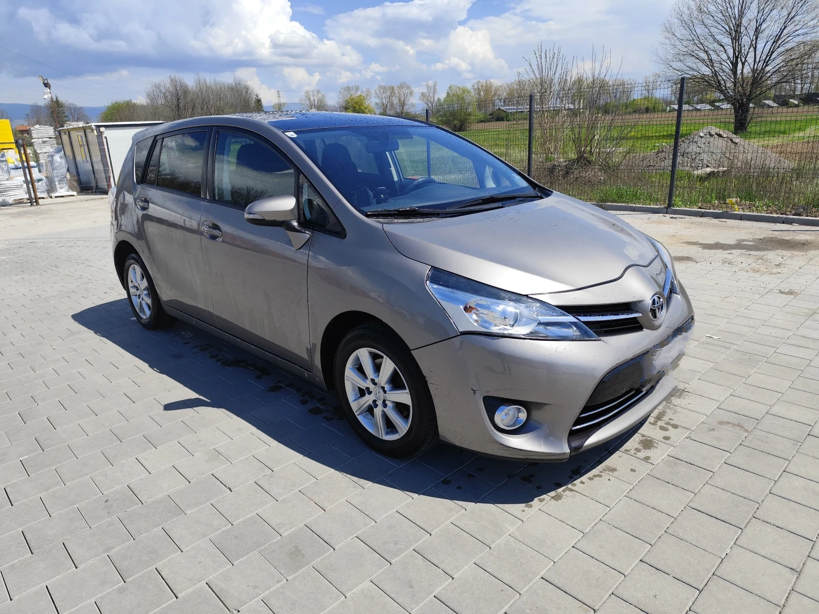 Toyota Verso  - изображение 3