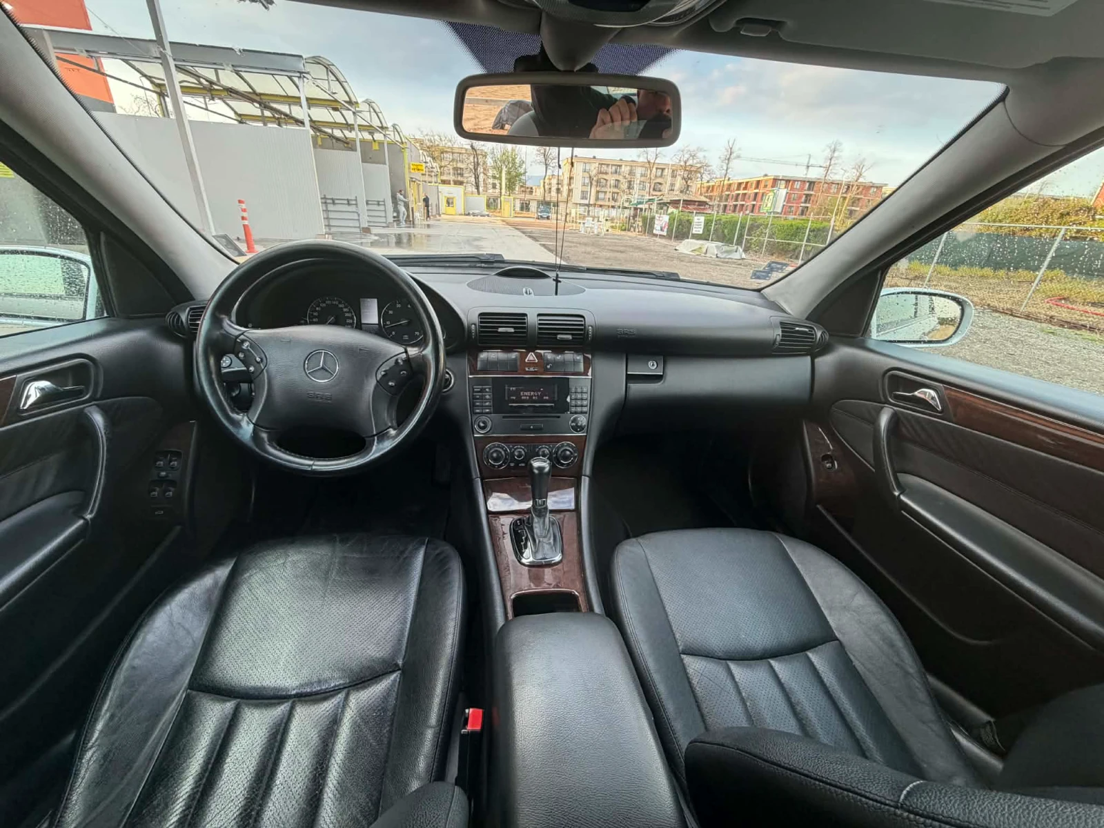 Mercedes-Benz C 320 4 matic, снимка 9 - Автомобили и джипове - 54241736