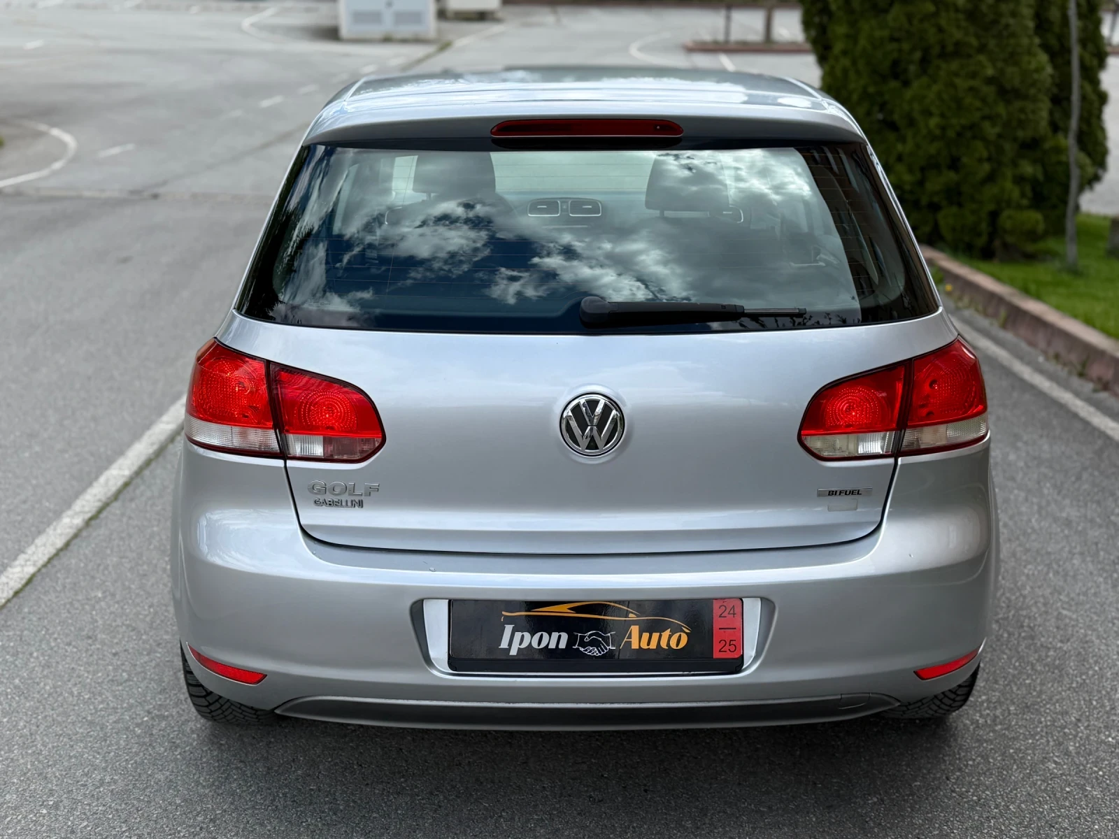 VW Golf Бензин* ГАЗ* перфектен и много запазен* , снимка 3 - Автомобили и джипове - 54294669