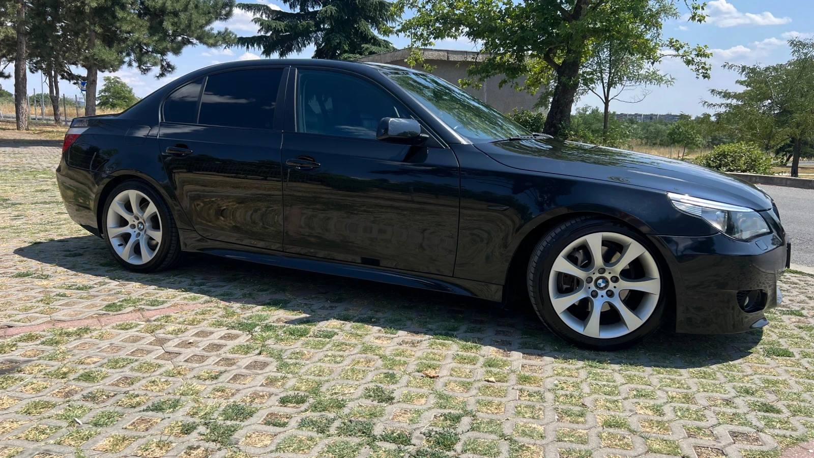 BMW 530 D, снимка 12 - Автомобили и джипове - 54541911