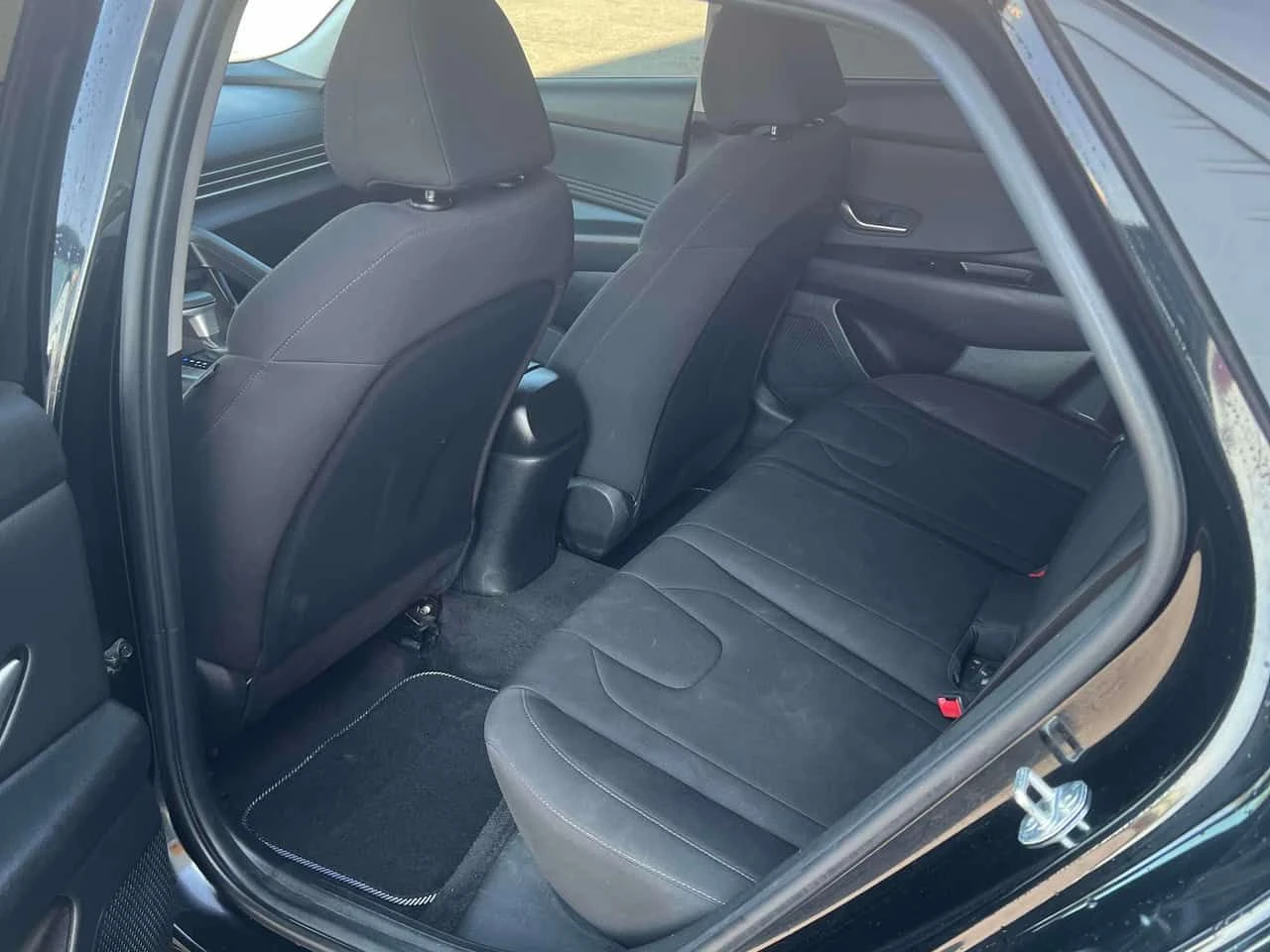 Hyundai Elantra * Preferred IVT * CARFAX * ПОДГРЕВ * KEYLESS, снимка 11 - Автомобили и джипове - 54681760