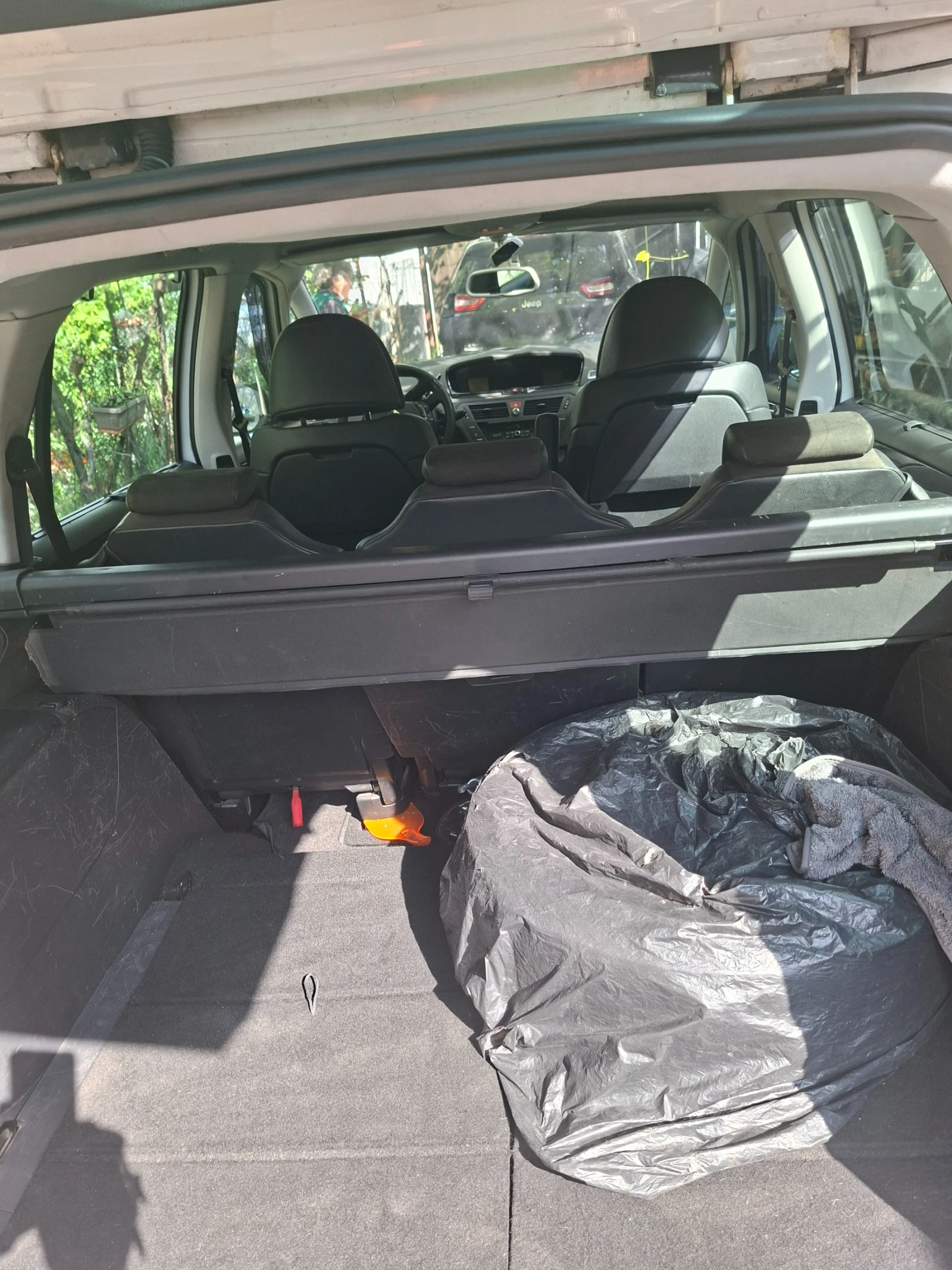 Citroen Grand C4 Picasso Фейслифт , снимка 3 - Автомобили и джипове - 54753754
