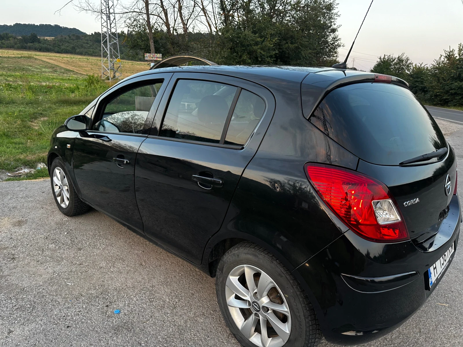 Opel Corsa 1.3 CDTI, снимка 2 - Автомобили и джипове - 55568704