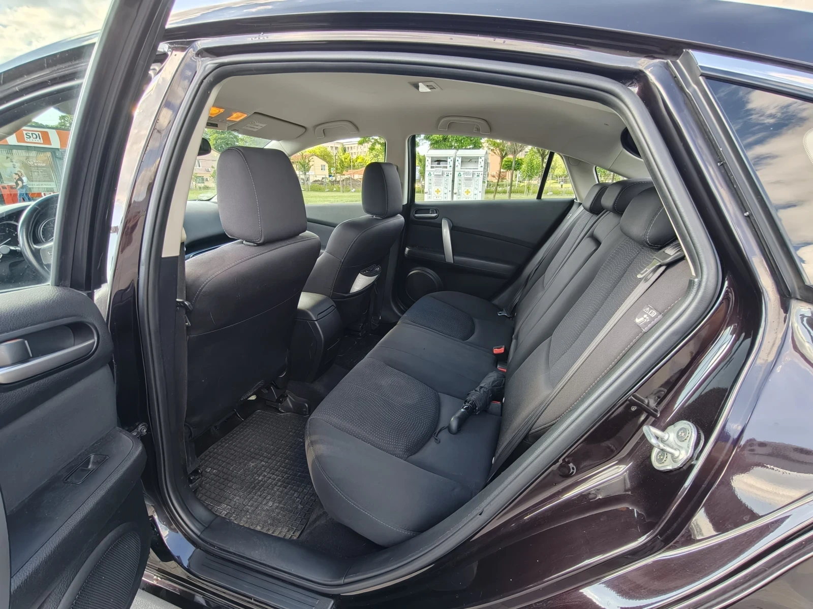 Mazda 6 2.0i, снимка 10 - Автомобили и джипове - 55904850