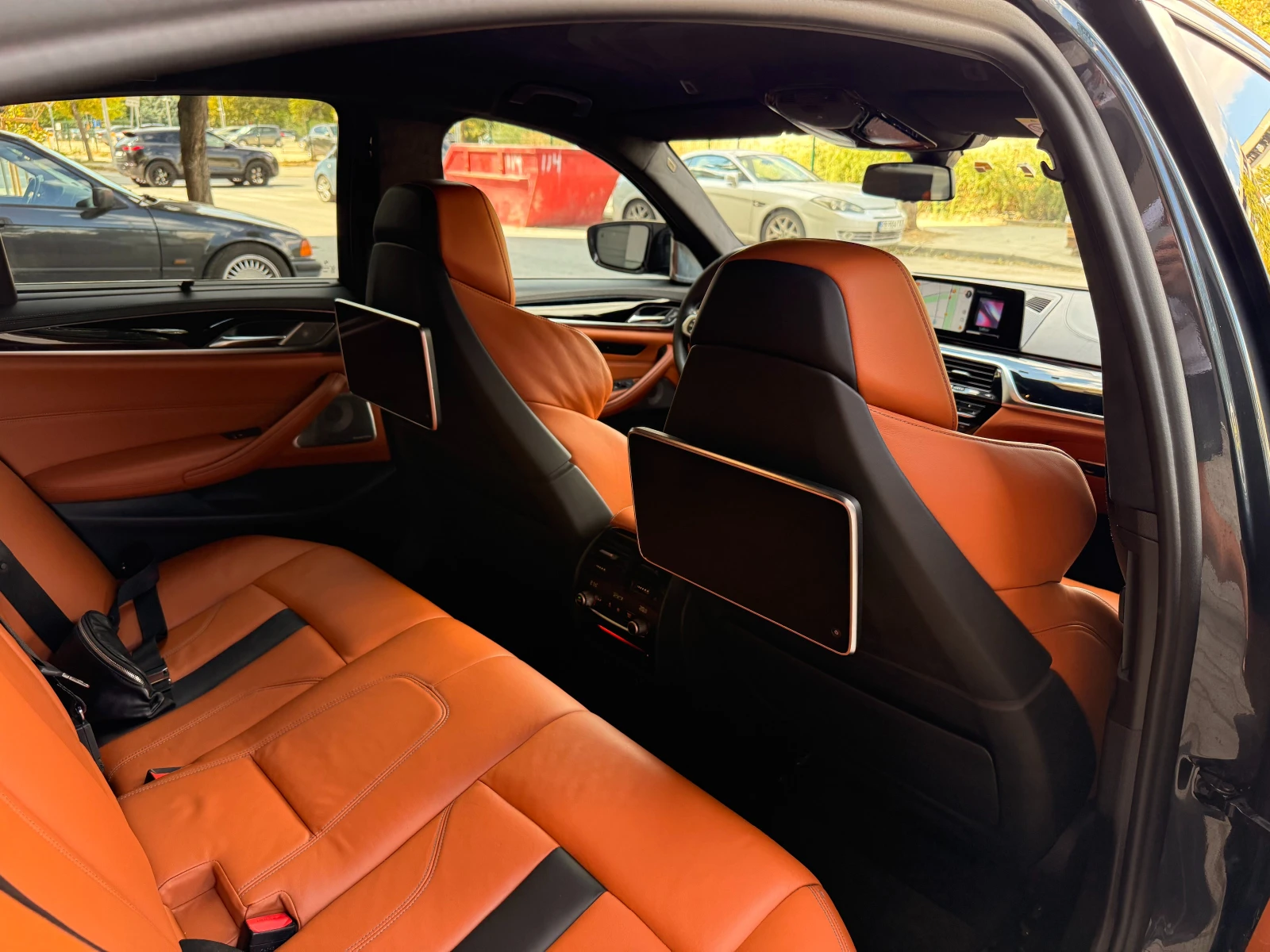 BMW M5 FULL X-DRIVE B/W VACUUM DISTR KEYLESS CARPLAY 3xTV | Mobile.bg � ����������� 13