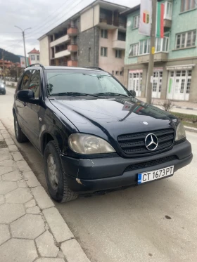 Mercedes-Benz ML 230 Газ/Бензин Газовата е слагана в Италия, снимка 1