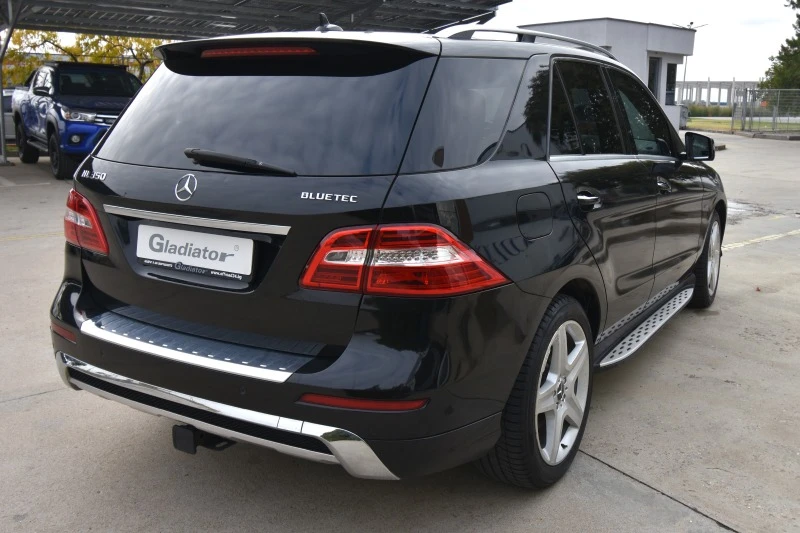 Mercedes-Benz ML 350 BlueTEC 4MATIC AMG, снимка 5 - Автомобили и джипове - 47404637