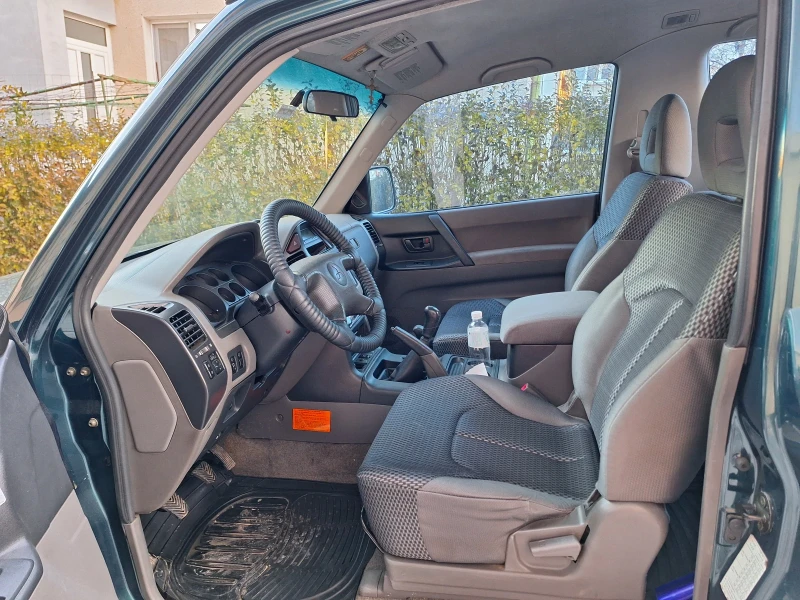 Mitsubishi Pajero, снимка 4 - Автомобили и джипове - 48409398