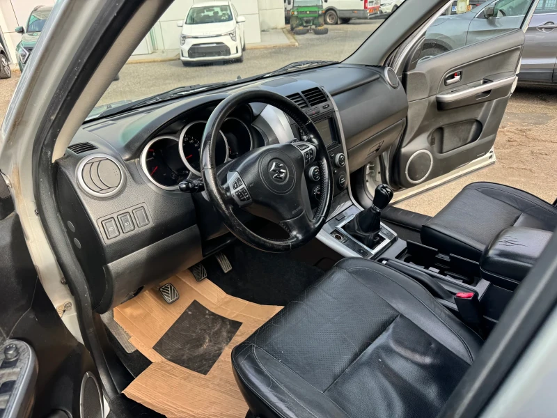 Suzuki Grand vitara Нави / 4х4 / камера / Обслужен /, снимка 8 - Автомобили и джипове - 49578108