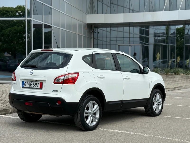 Nissan Qashqai * * * ЛИЗНГ* * * 1.5, снимка 4 - Автомобили и джипове - 50627369