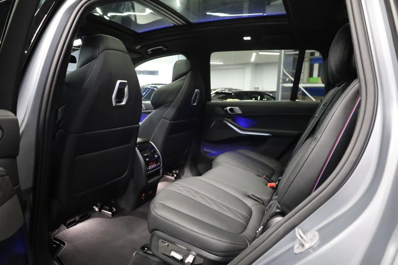 BMW X7 M SPORT PRO* XDRIVE* SWAROVSKI* SKY LOUNGE* , снимка 16 - Автомобили и джипове - 53130441