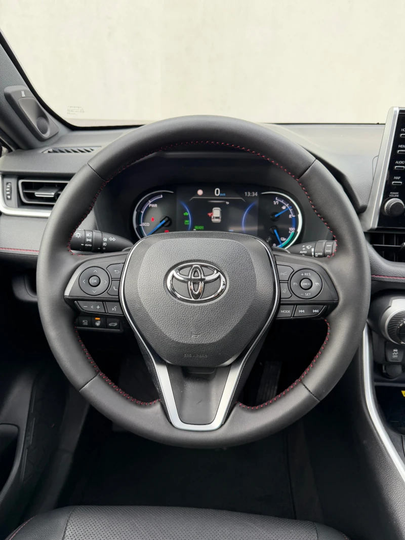 Toyota Rav4 Plug-In Premium Bi-Tone в Гаранция, снимка 8 - Автомобили и джипове - 53258740