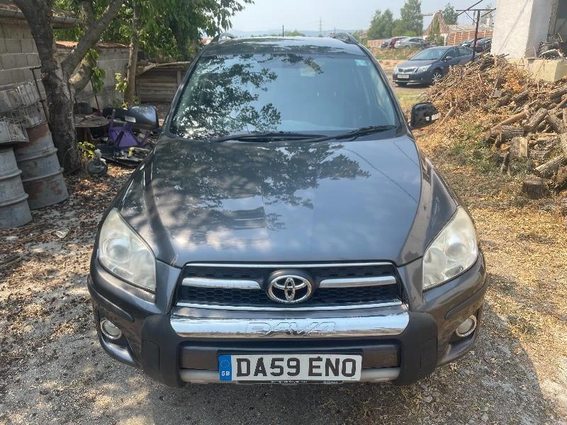 Toyota Rav4 2.2 D-4D 150к.с Ел Кожа Навигация  НА ЧАСТИ, снимка 2 - Автомобили и джипове - 41356567