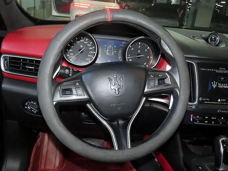 Maserati Levante 3.0 Diesel AWD Sport| 275к.с.| ВКЛ.ТЕХНОТЕСТ, снимка 8 - Автомобили и джипове - 55174656