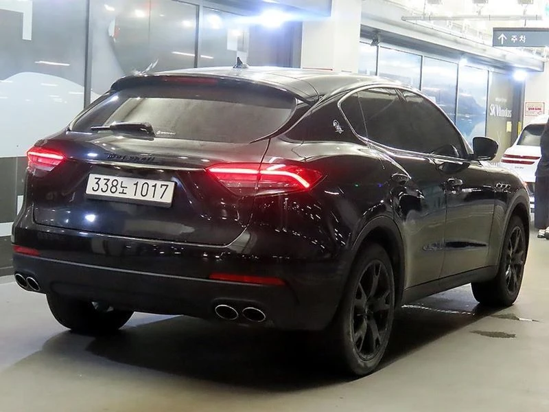 Maserati Levante 3.0 Diesel AWD Sport| 275к.с.| ВКЛ.ТЕХНОТЕСТ, снимка 4 - Автомобили и джипове - 55174656