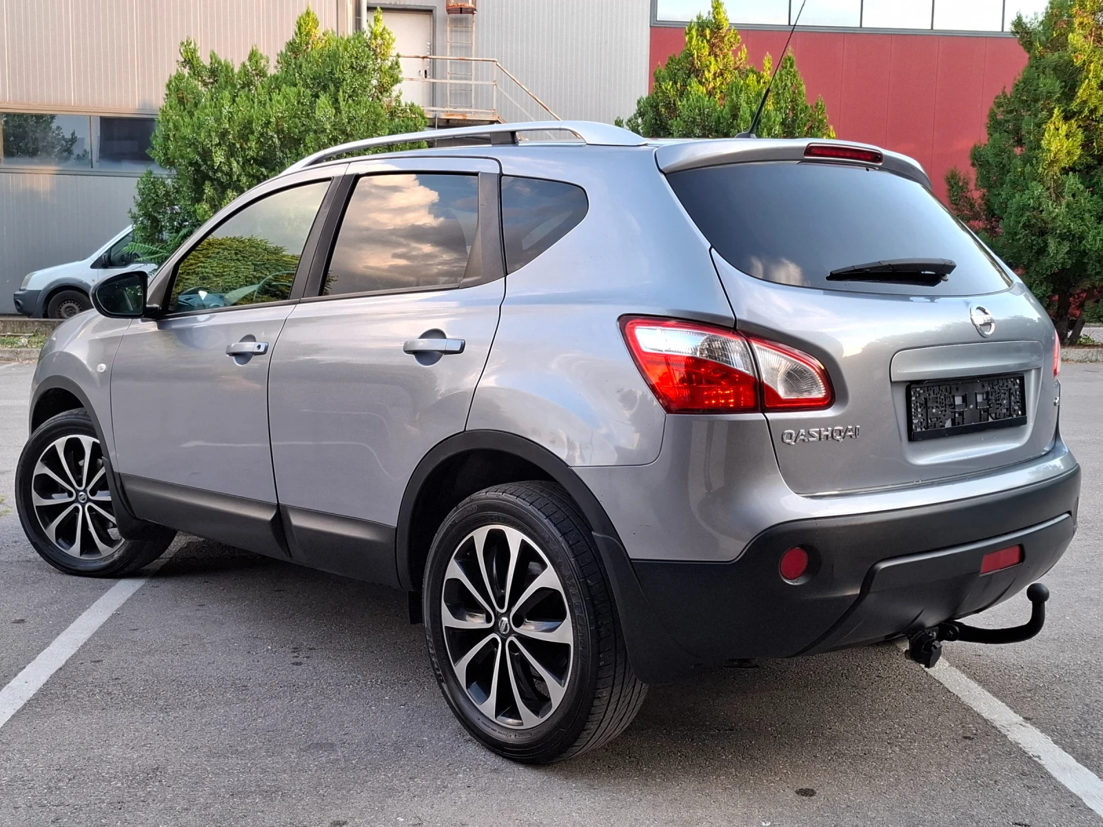 Nissan Qashqai 2.0dCi 150hp * 4x4 * КЛИМАТРОНИК * ПАНОРАМА *  EU5 - изображение 6