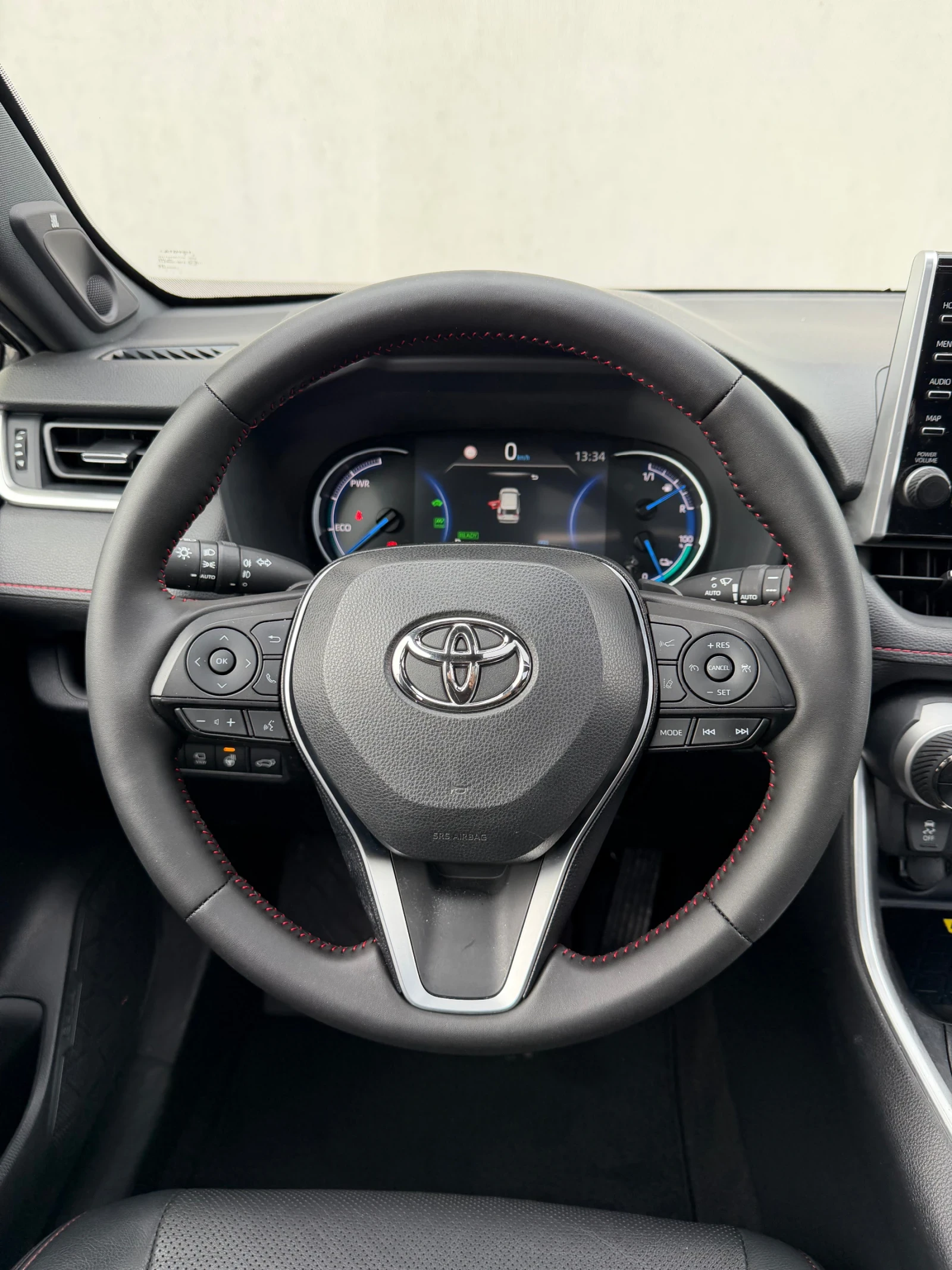 Toyota Rav4 Plug-In Premium Bi-Tone в Гаранция - изображение 8