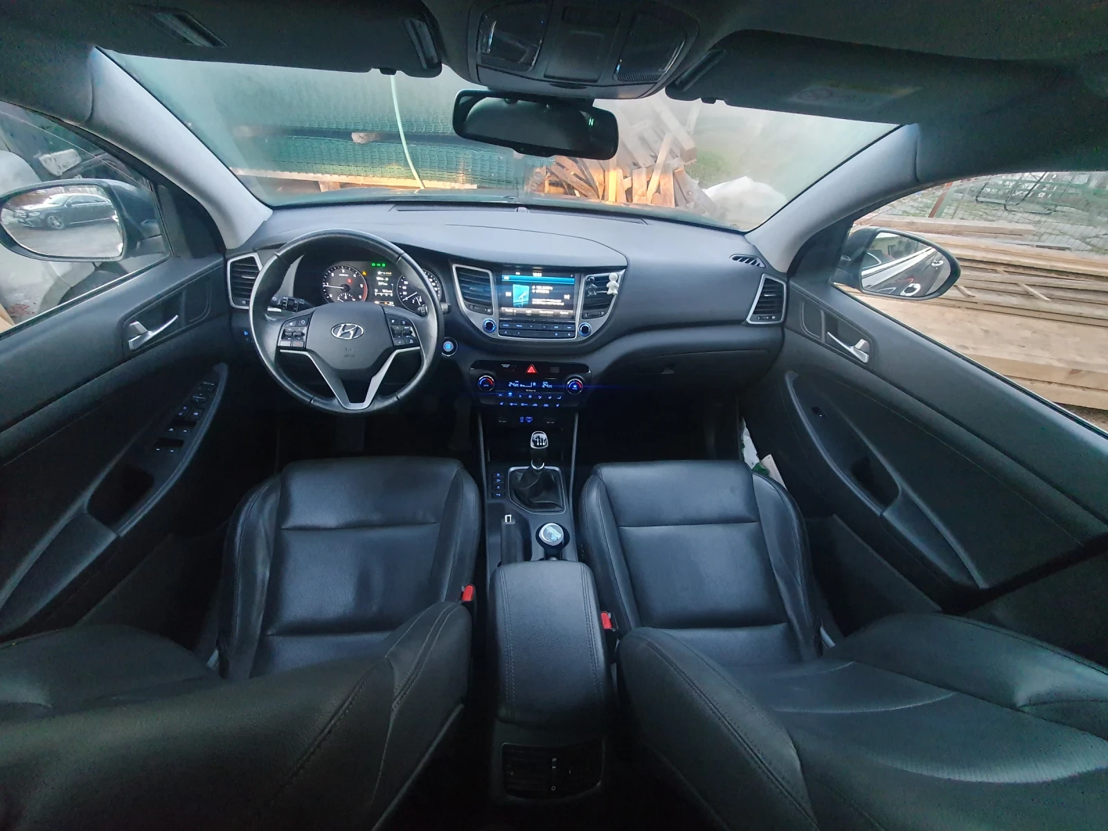 Hyundai Tucson, снимка 13 - Автомобили и джипове - 53559047