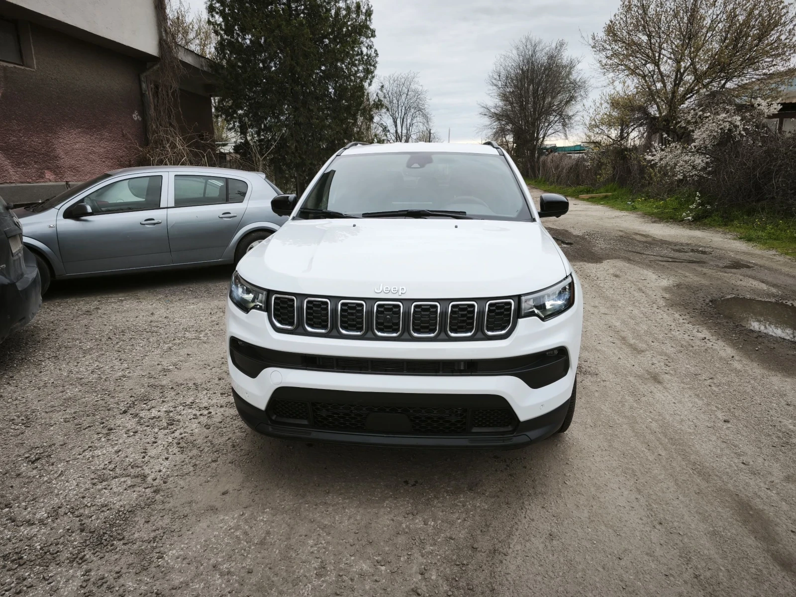 Jeep Compass Latitude Lux 2.0L, 200HP TURBO, 4x4 Drive, снимка 3 - Автомобили и джипове - 54032708