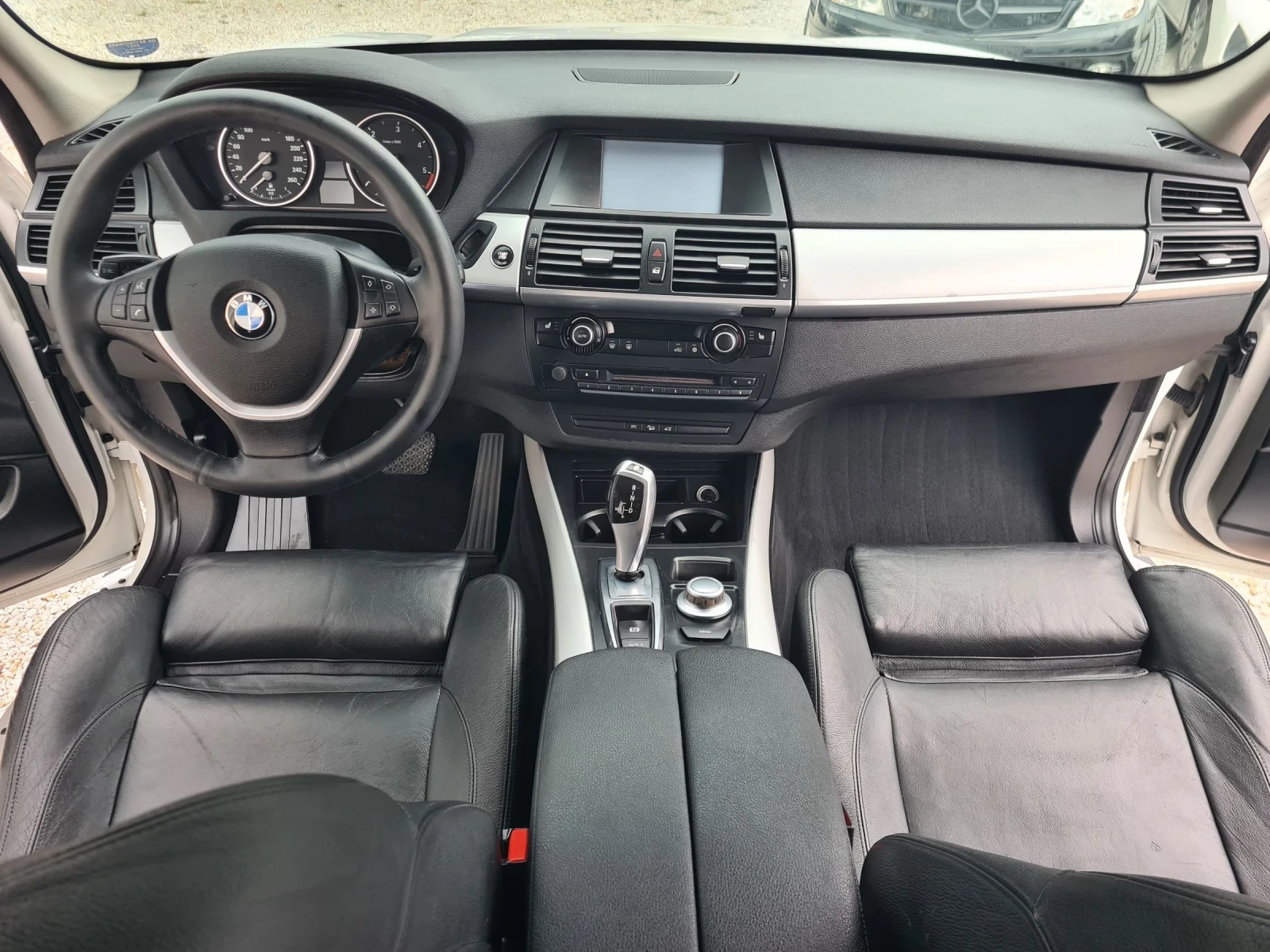 BMW X5 3.0 D, снимка 10 - Автомобили и джипове - 54765814