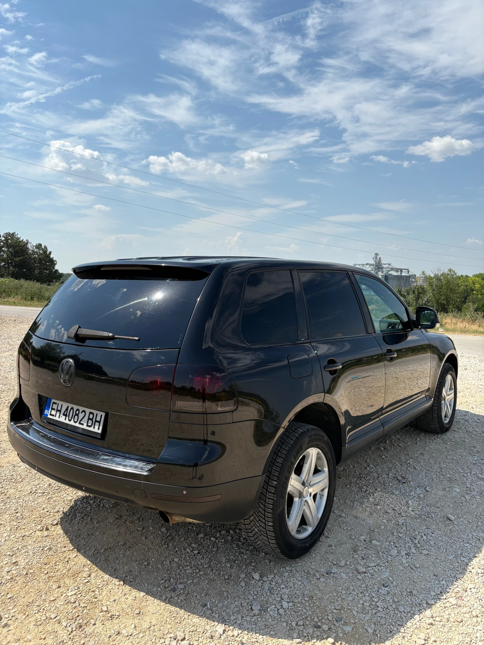 VW Touareg, снимка 4 - Автомобили и джипове - 55145405