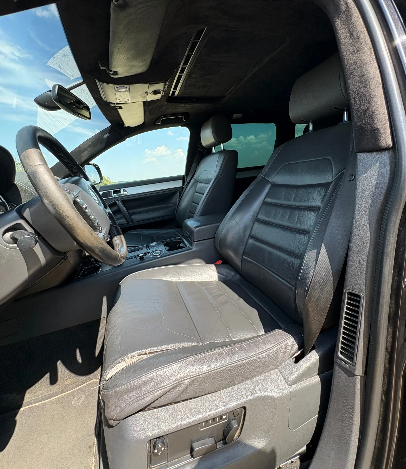 VW Touareg, снимка 6 - Автомобили и джипове - 55145405